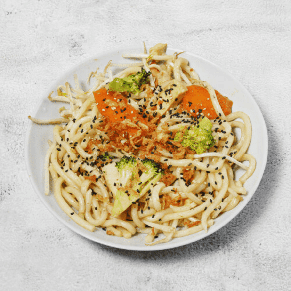 Gebratene Udon Nudeln Hähnchen